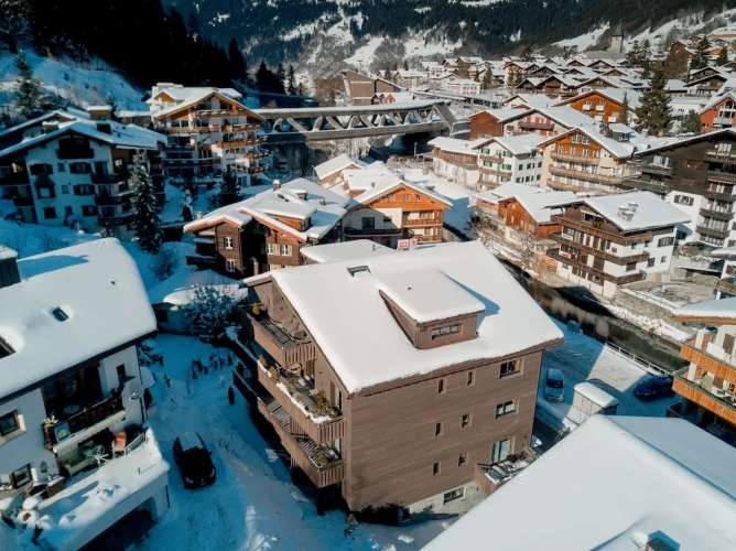 1 Bedroom Apartment with courtyard view