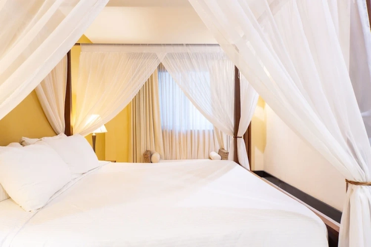 2 Bedrooms Luxury Apartment with balcony
