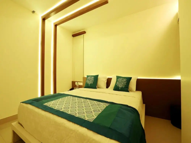 George's The Royal Suite Residency