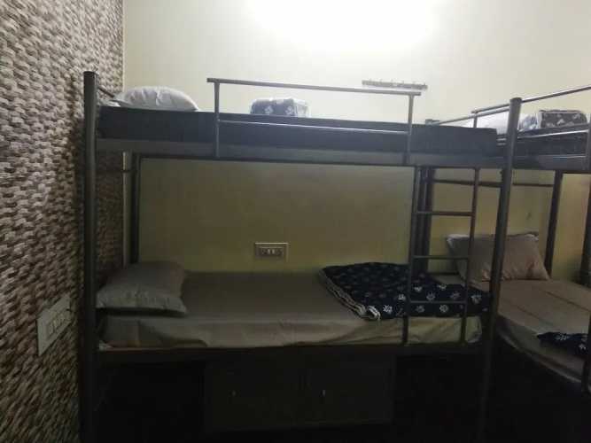 Soloscape budget friendly backpackers hostel