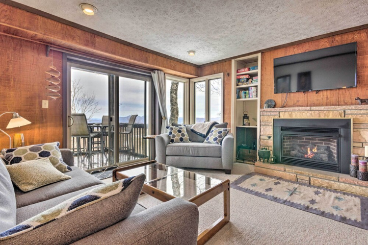 Close to Hiking & Golf! Beech Mtn Retreat