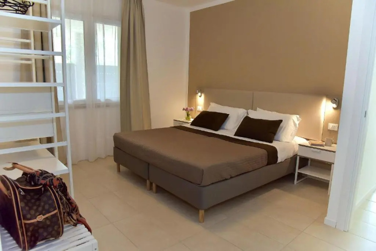 Garda Bloom Holiday Apartments
