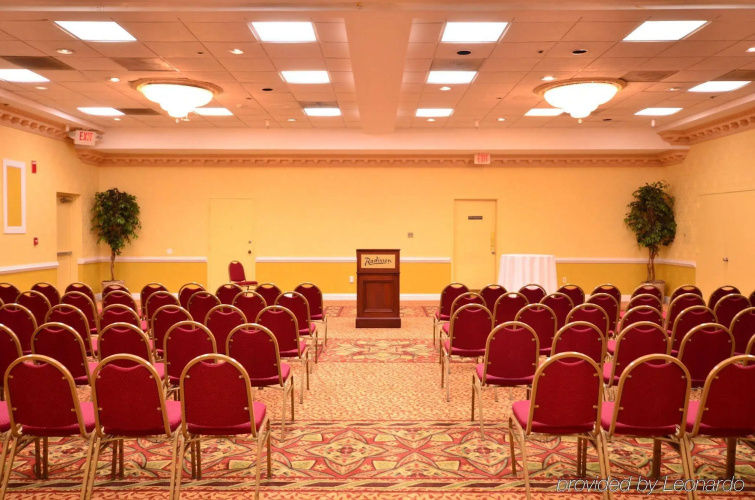 Holiday Inn Orlando East - UCF Area photo 17