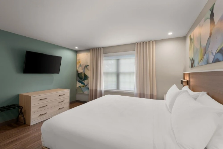 1 Bedroom Double Suite with garden view