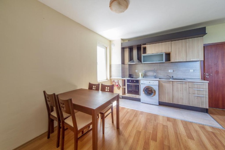 1 Bedroom Apartment with partial sea view