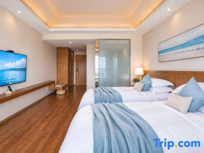 Standard Twin room with balcony