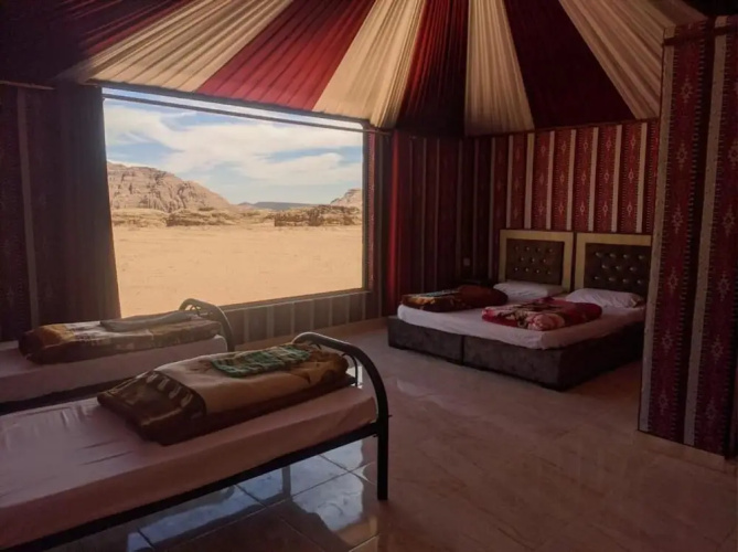 Beduin star trail camp