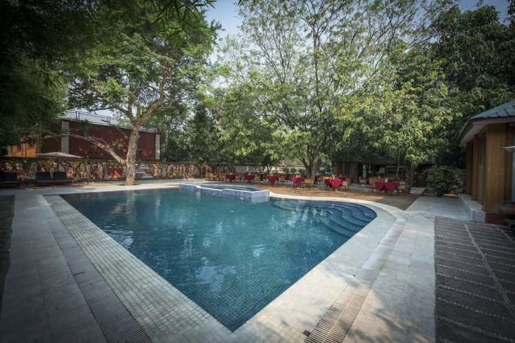 Royal House Hotel