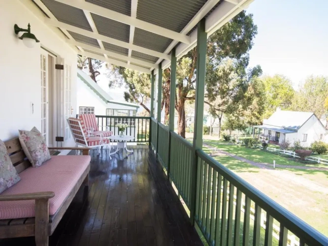 2 Bedrooms Cottage