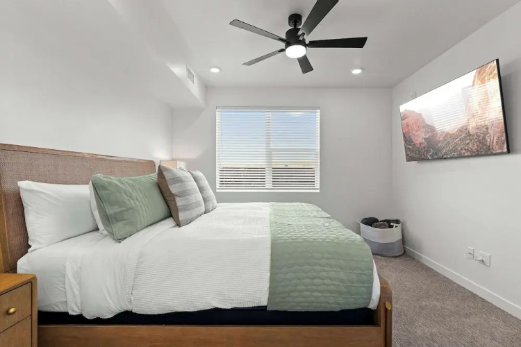 Cliffside Vista Stay for 7!