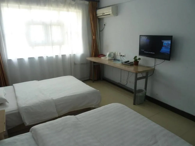 Chengde Lizhengmen Hotel