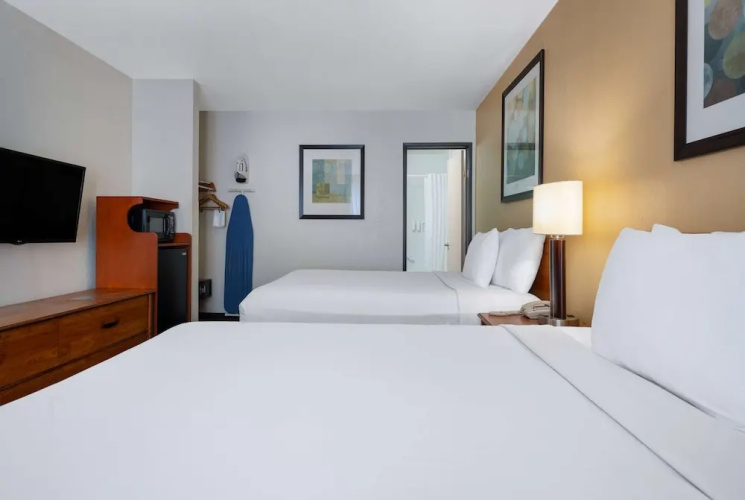 Days Inn By Wyndham Encinitas Moonlight Beach