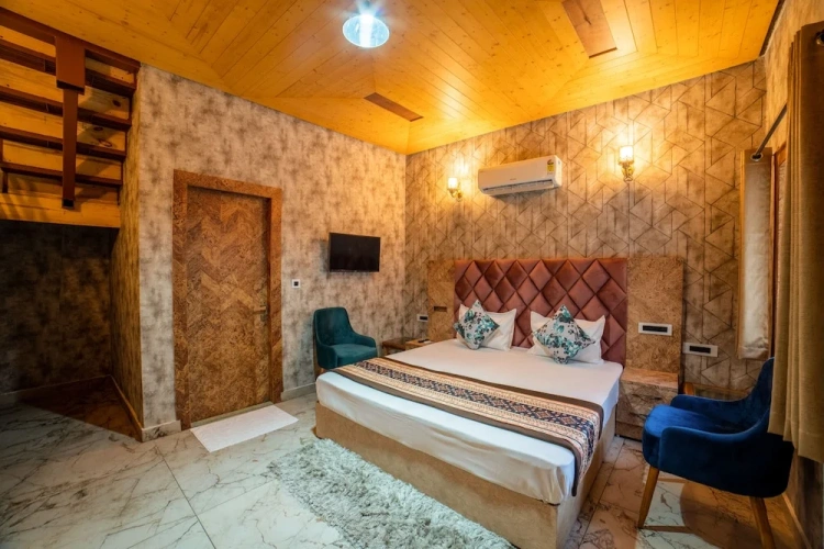 Presidential room
