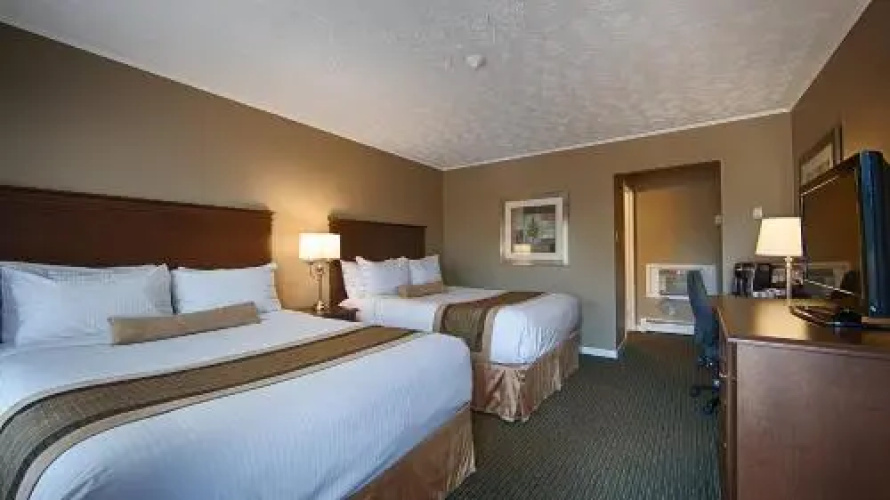 Best Western Aurora Inn
