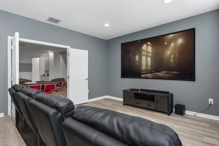 Fun in Every Corner 14 BR Home Sol104