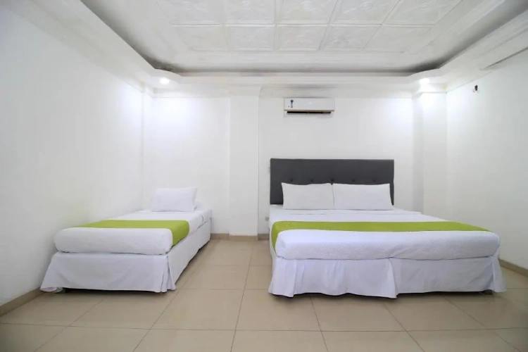 Triple room