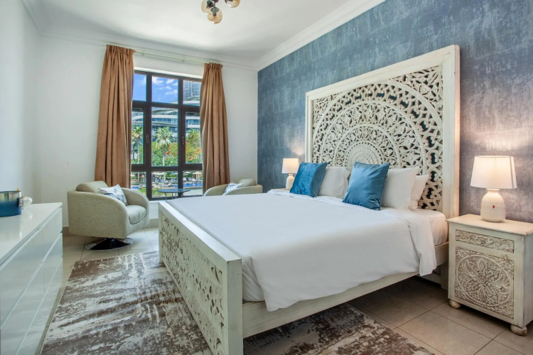 Traditional Meets Modern in Downtown