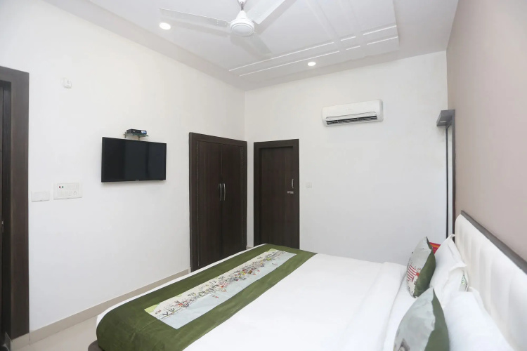 Hotel Pratap