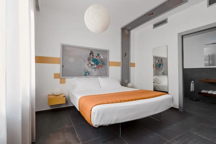 Deluxe Suite with balcony