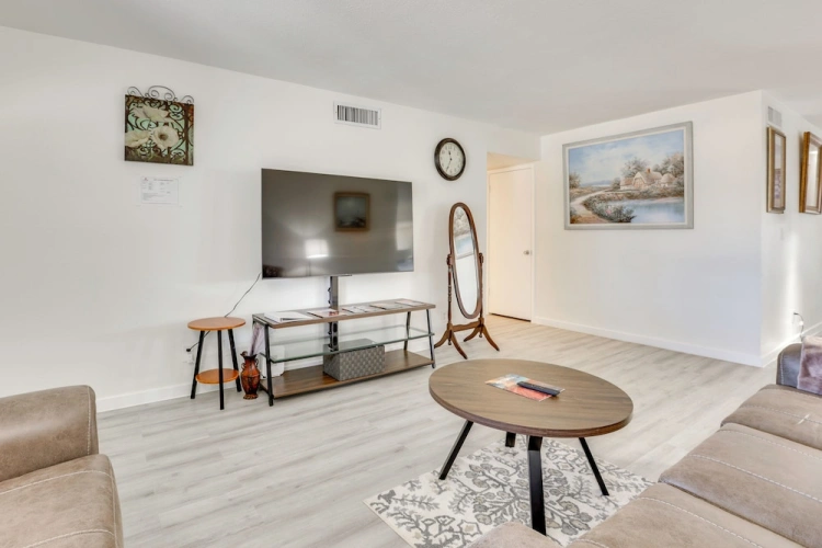 3 Bedrooms Cottage