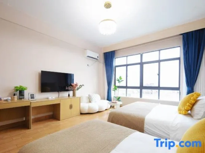 Standard Twin room with sea view