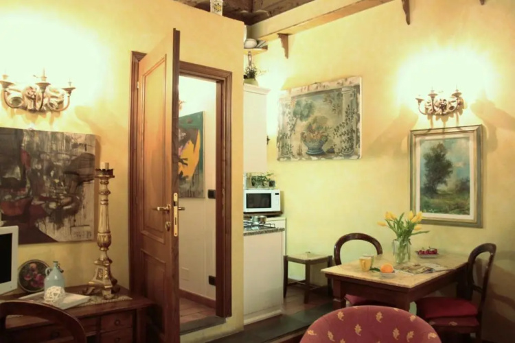 Casa Del Vescovo
