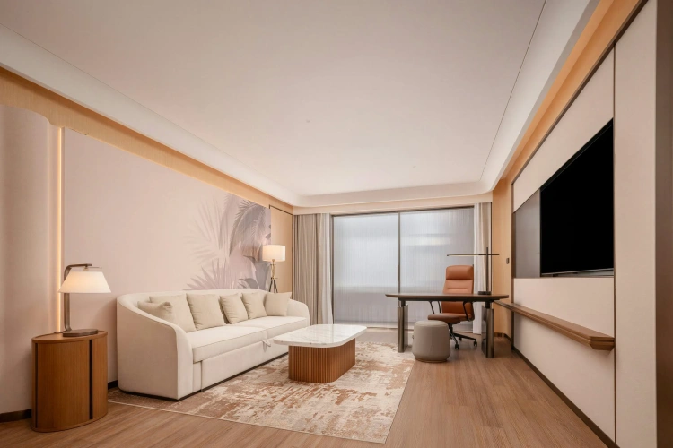 Deluxe Suite