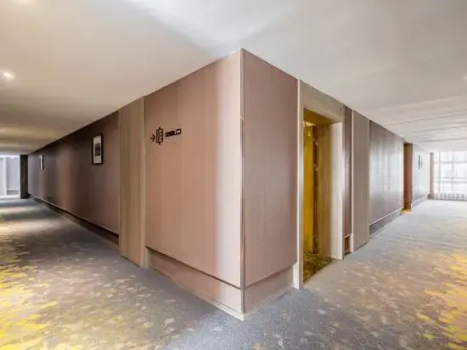 Pingliang Lando Hotel