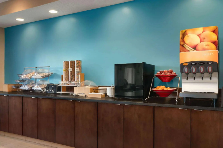 Fairfield Inn by Marriott