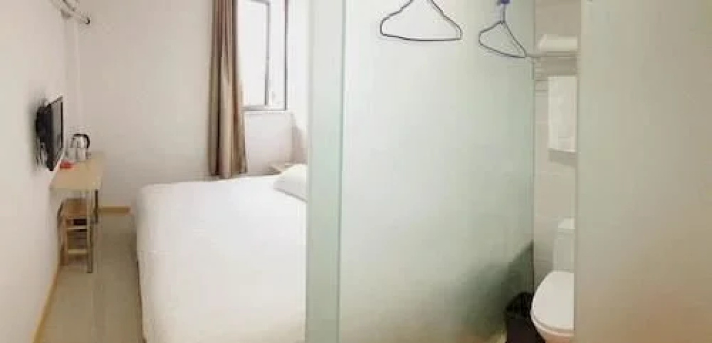 99 Chain Hotel