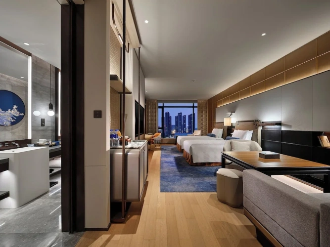 Premium Twin Club room with river view
