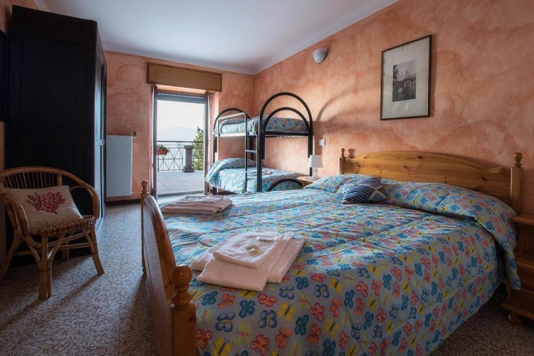 Standard Double room with view