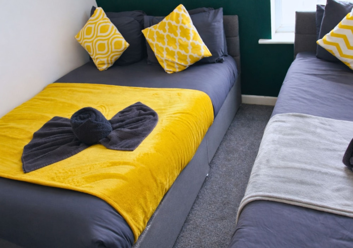 Pitchside Quarters Sleeps 7 - 리버풀