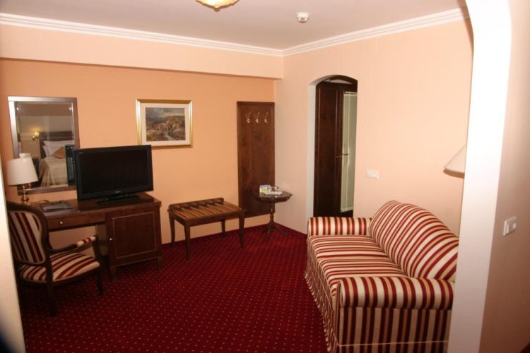 Suite with balcony and with view