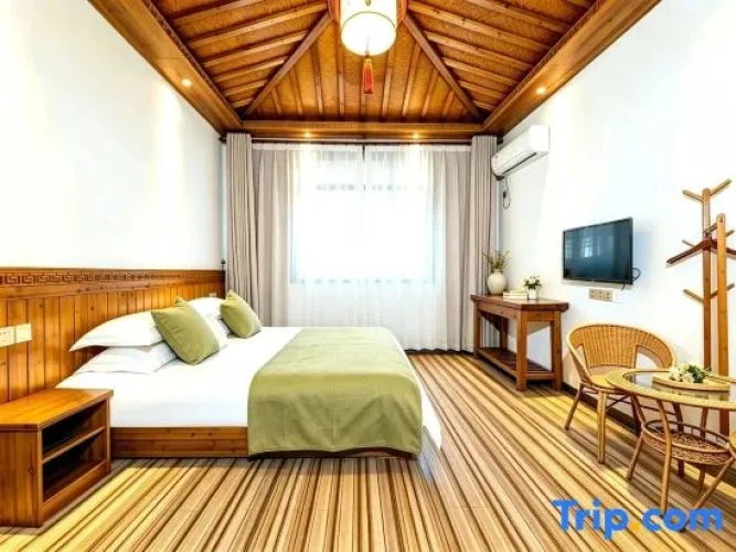 Standard Double room with courtyard view