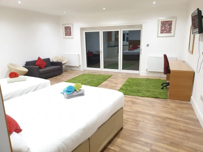 Stratford Rooms