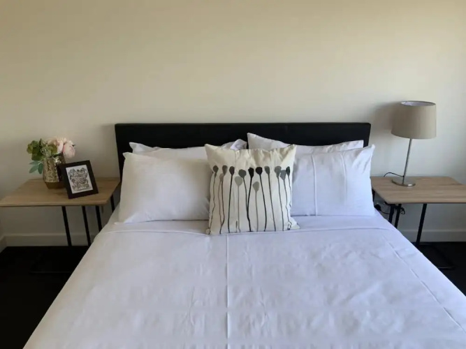Delicate Bundoora townhouse 10