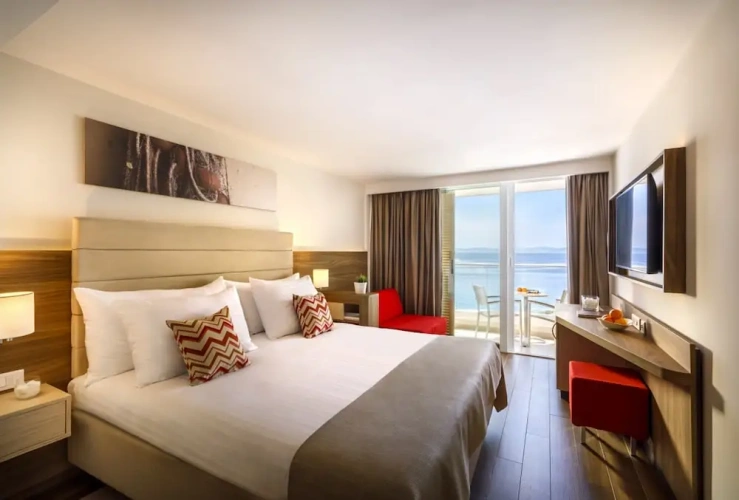 Standard Family room with balcony and with sea view