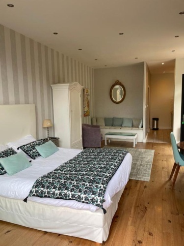 Deluxe Double Suite