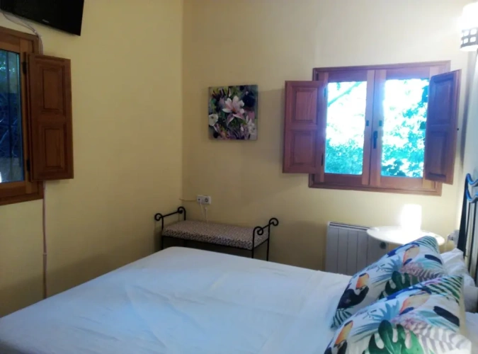 3 Bedrooms Cottage