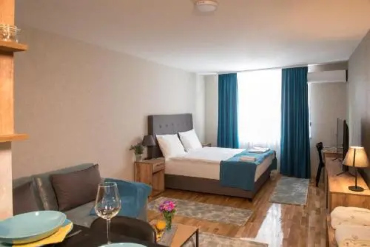 A6 Apartment