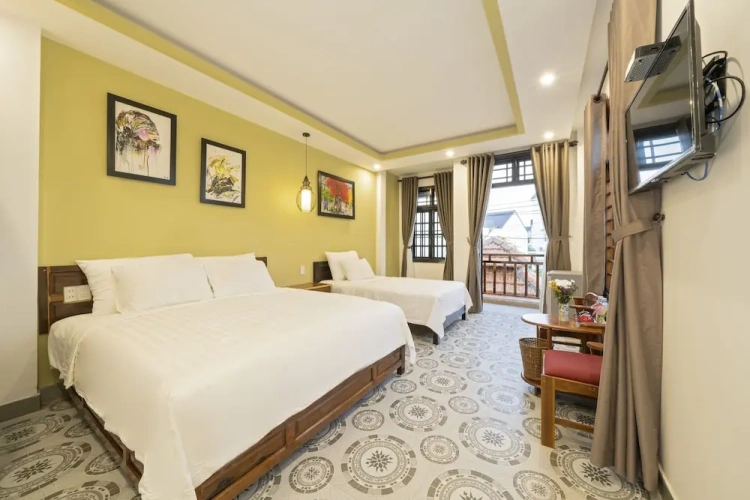 Deluxe Triple room