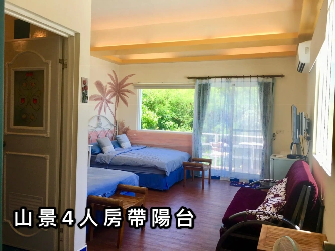 Standard Quadruple Family room