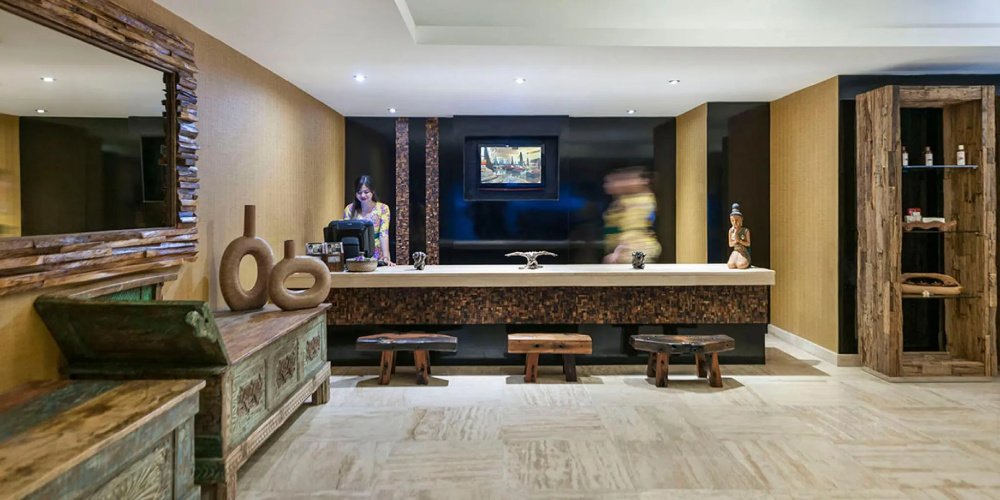 Noah's Ark Deluxe Hotel & Spa