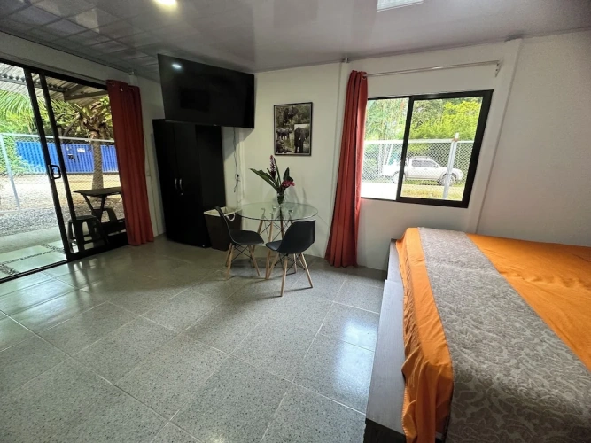1 Bedroom Standard room with garden view