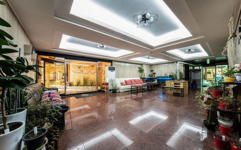 Sokcho White House