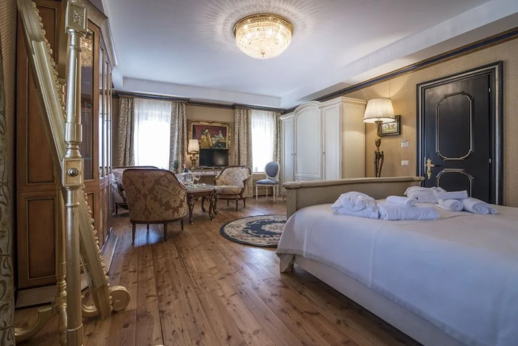 Càdor Hotel