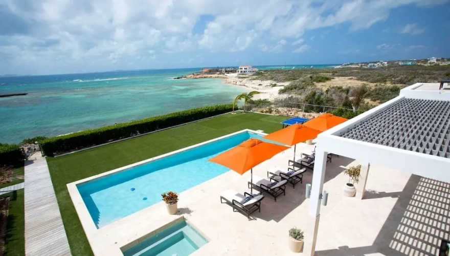 Villa Champagne Shores
