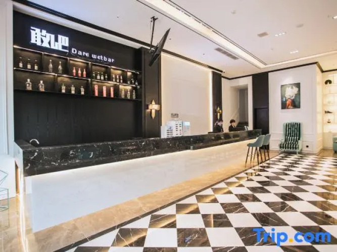 W· Xi 'an Hotel