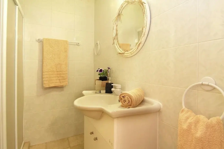 3 Bedrooms Classic Villa